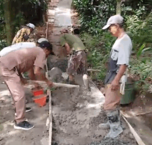 Desa Tenjolaya Lakukan Pembangunan Rabat Beton Jalan Lingkungan di Kebon Limus Sepanjang 170 Meter