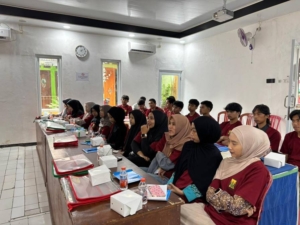 Pelatihan Pendidikan Bagi Masyarakat Dalam Rangka Literasi Digital Di Era Transformasi Teknologi